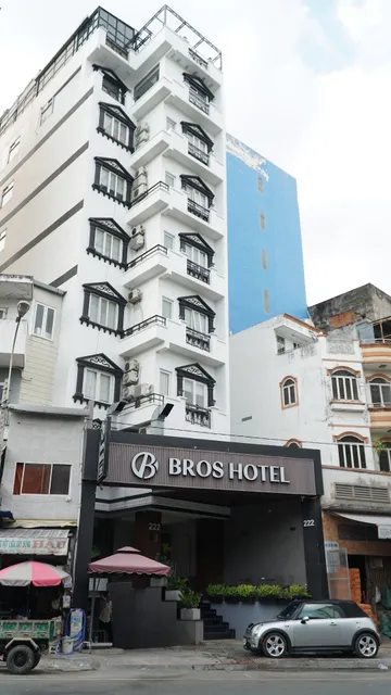 Bros Hotel