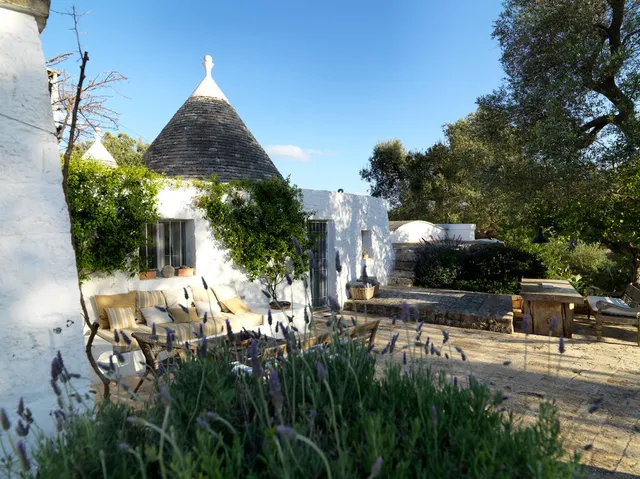 Trulli del gelso rosso