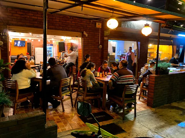 Ah Carbón(hamburguesas)