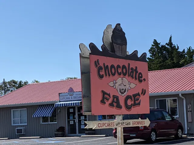 Chocolate Face Cupcake & Brownies