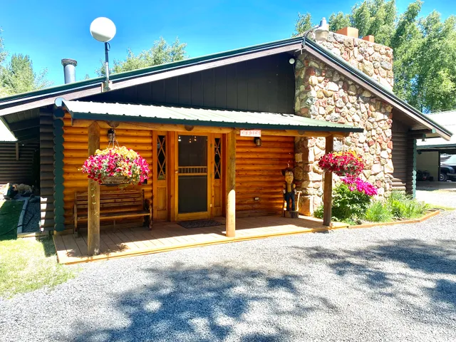 Mountain Time RV Park and Cabins (Formerly Tall Texan)