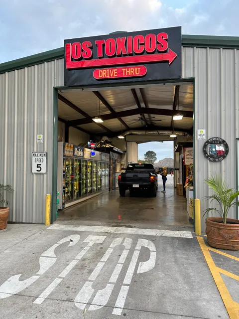 Los Toxicos Drive Thru