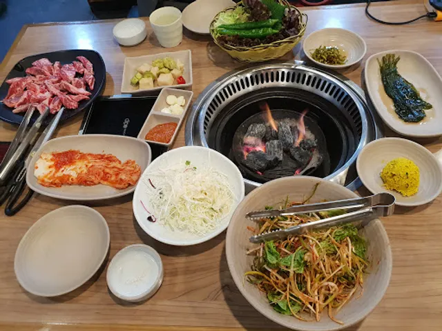 24시참숯구이 황토골