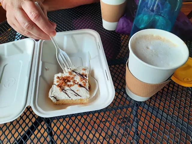 Happy Hive Bakery & Cafe