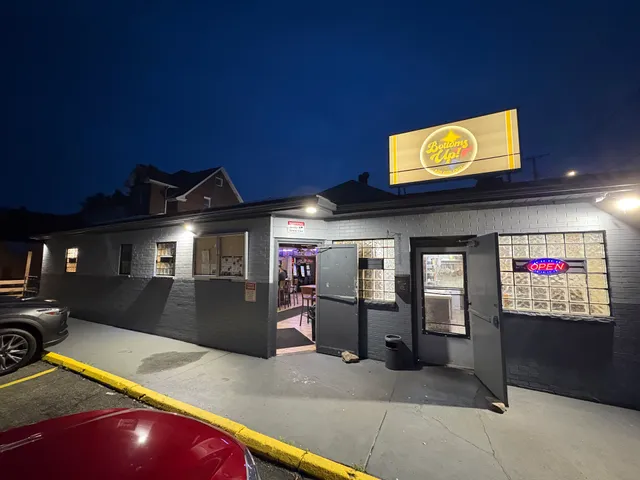 Bottoms up Bar and Grill