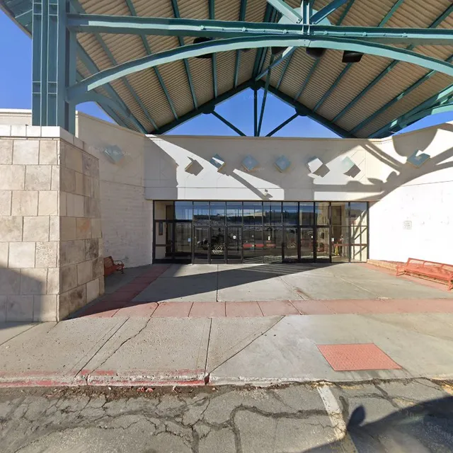 Eastridge Mall - Food Court