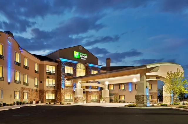 Holiday Inn Express & Suites Nampa - Idaho Center by IHG