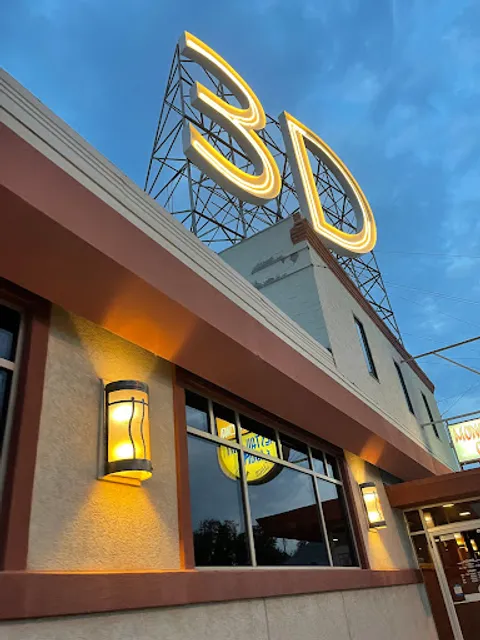 3-D International Restaurant & Lounge