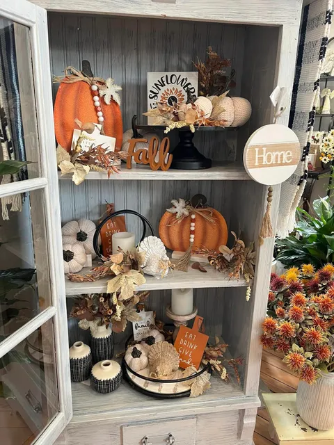 Hollow Tree Gifts & Floral