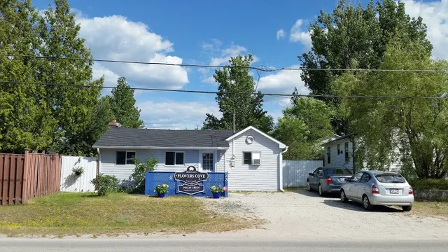 Plover's Cove Cottage