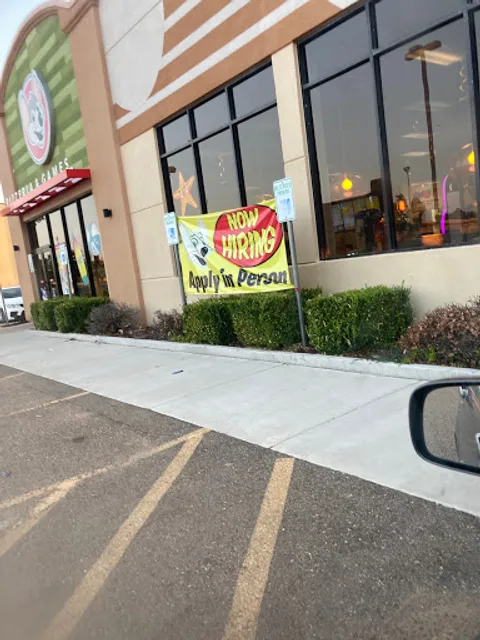 Chuck E. Cheese
