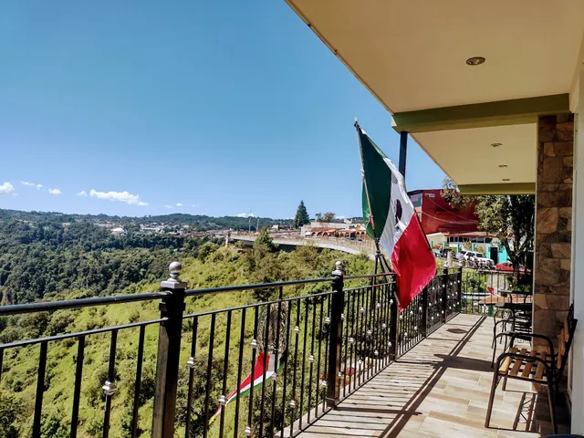 HOTEL VISTA ZACATLAN