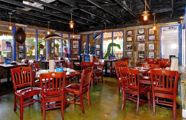 Walt's Fish Market Restaurant