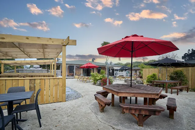 Punakaiki Rocks Hotel & Garden Bar