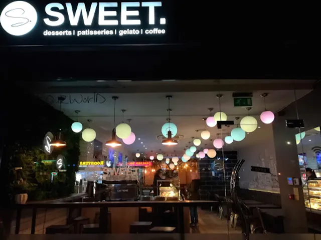 Sweet Café - Stepney