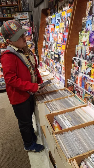 Halley's Comics & Games