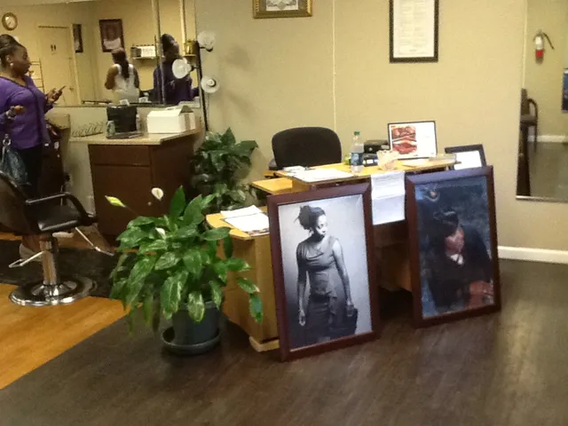 Divine Beauty & Hair Salon