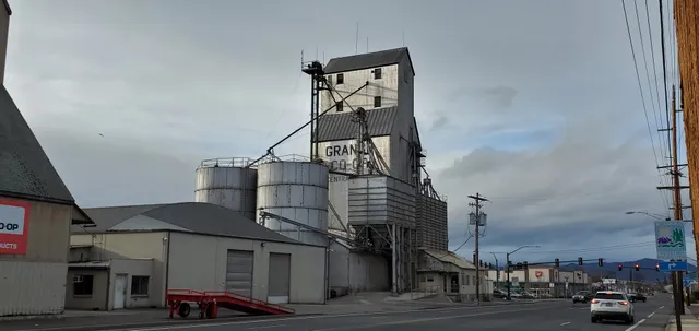 Grange Co-op: Grain Elevator