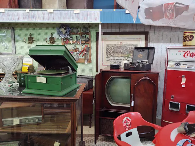 Checker Berry Shoppe