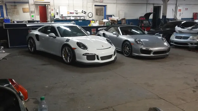 Brothers Repair Shop