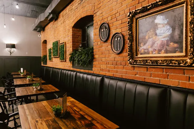 Marrow. Restaurant & Lounge