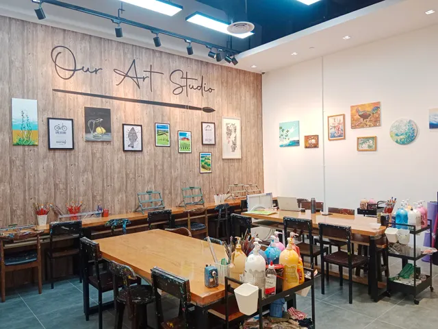 Our Art Studio - PLQ Mall outlet
