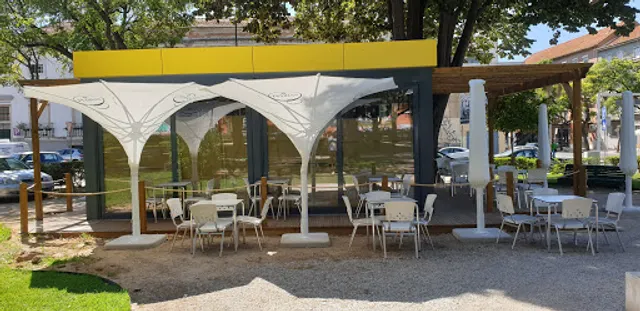 Quebedo Café Pizza e Jardim