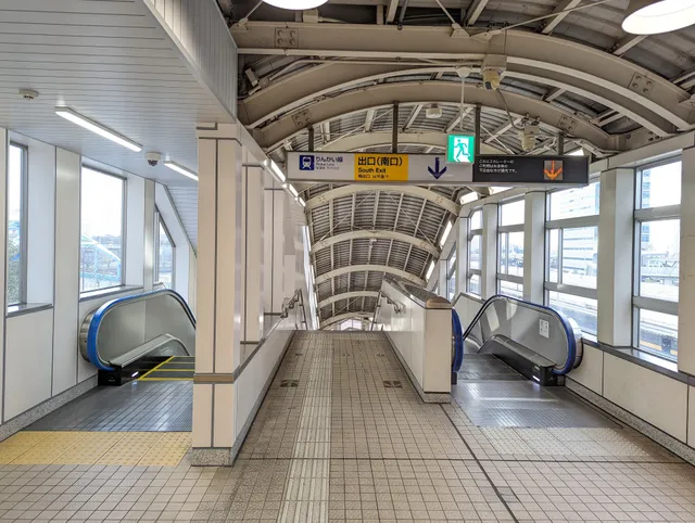 Tennōzu Isle Station