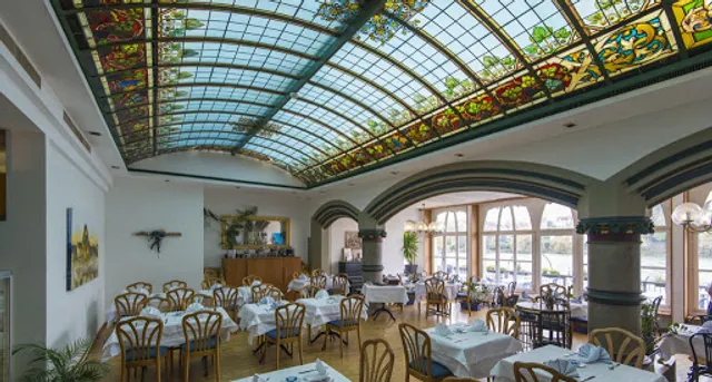 Libanesische Spezialitäten im Feldschlösschen am Rhein