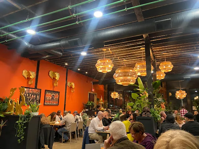 Elephant #8 Thai Cuisine & Sushi