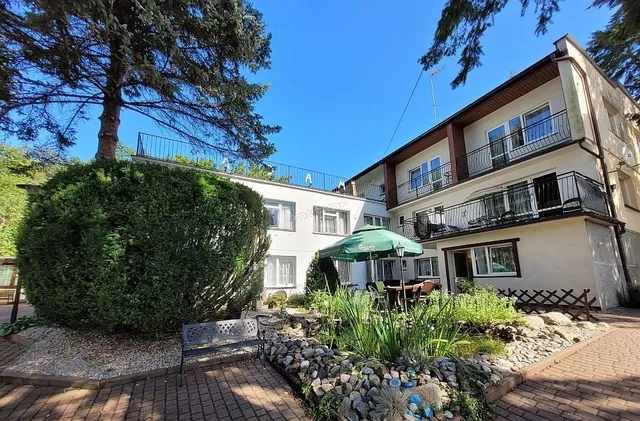 Pokoje nad morzem Adam