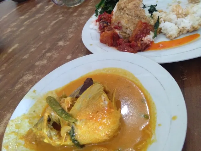 RM Padang "Rajawali 2000"