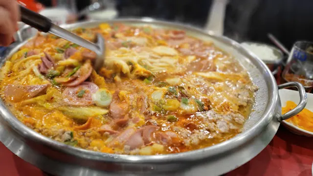 놀부부대찌개&철판구이반포1호점