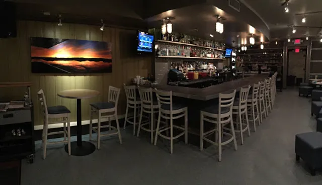 Mix Lounge & Food Bar
