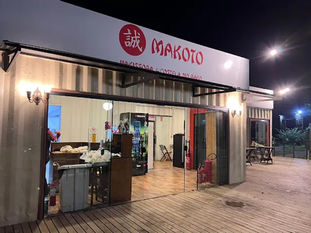 Makoto Yakisoba e Costela no Bafo
