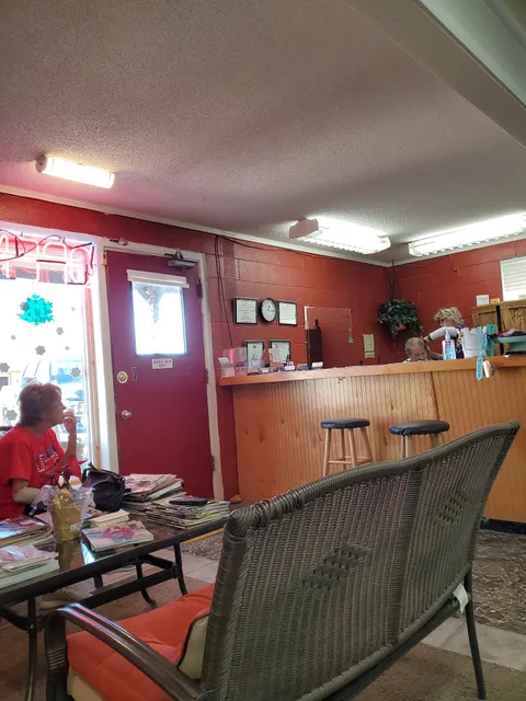 Uptown Style & Salon