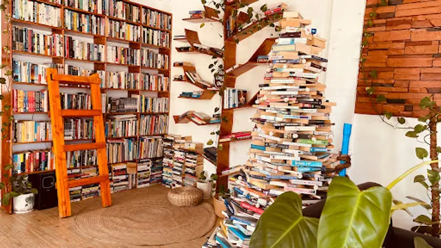 Minty Coffee Shop Paras