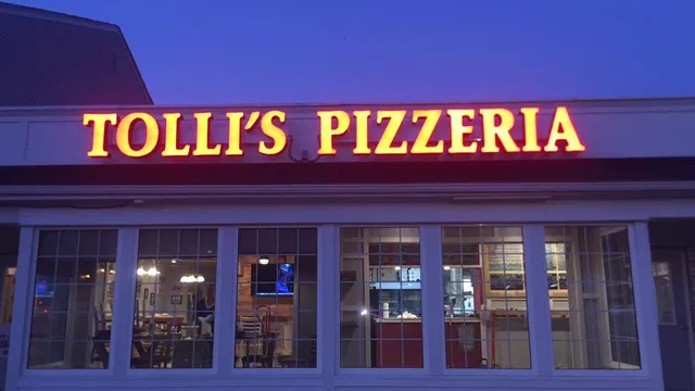 Tolli’s Pizzeria & Deli