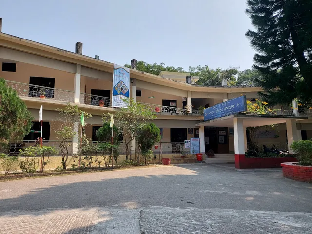 Parjatan Holiday Complex