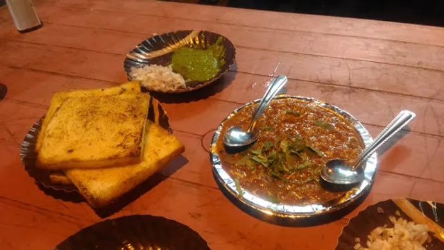 New R K Kailash Omelette Center