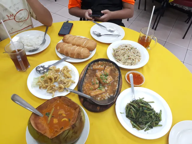 May Chixuan Restaurant