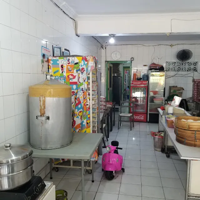 Kios Lompobattang Cabang Sangir