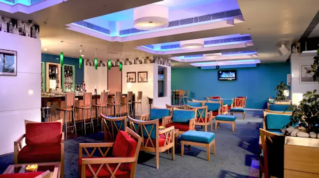 Chill - Hometel Chandigarh