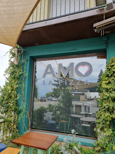 Pizzeria "Amo la pizza"