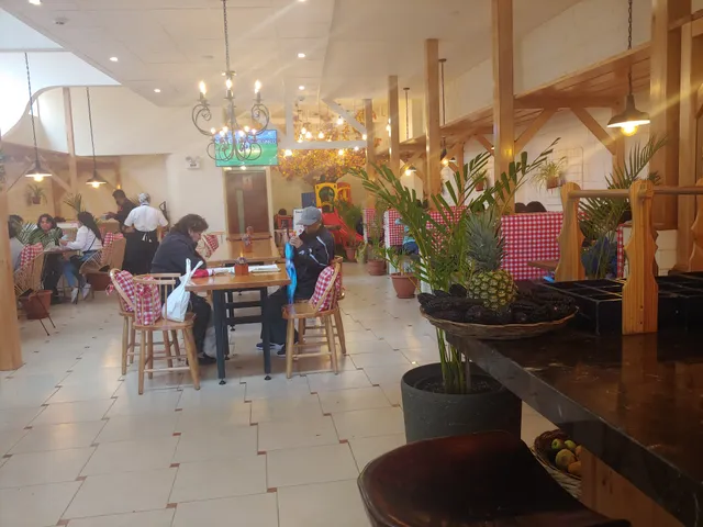 Polleria Llámame Lola