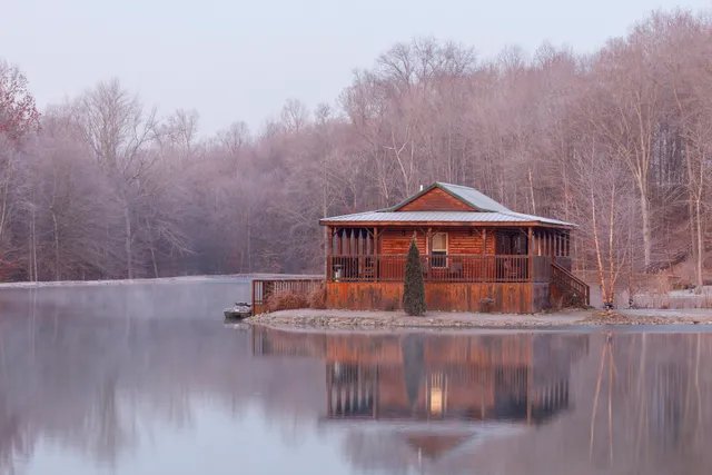 Peaceful Valley Lake & Cabins