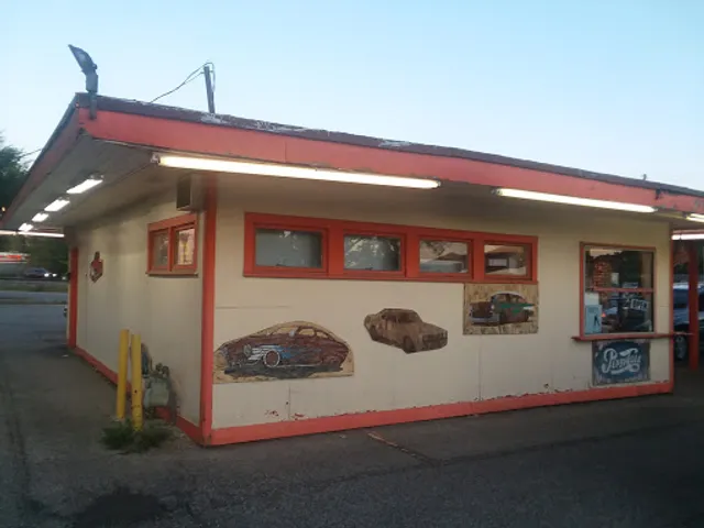 Mel's Drive In Restaurant