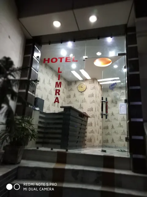 OYO 70662 Hotel Limra