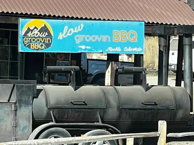 Slow Groovin BBQ