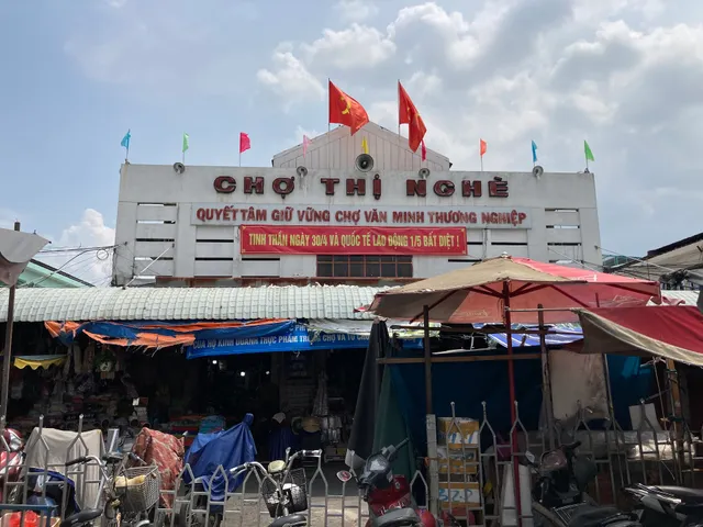 Thi Nghe Market